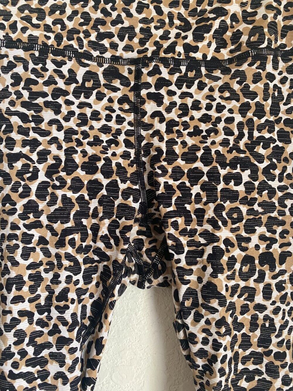 Outdoor Voices Leopard TechSweat Flex/MoveFree Leggings Size M - Picture 3 of 6